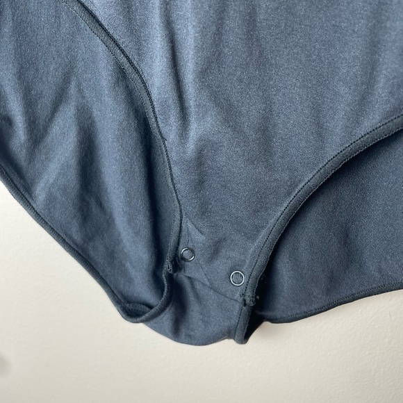 SKIMS Essential Bodysuit Mock Neck Long Sleeve Onyx Black Size 2X/3X - Picture 4 of 6